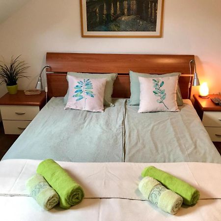 Holiday House Kora Кореница Екстериор снимка