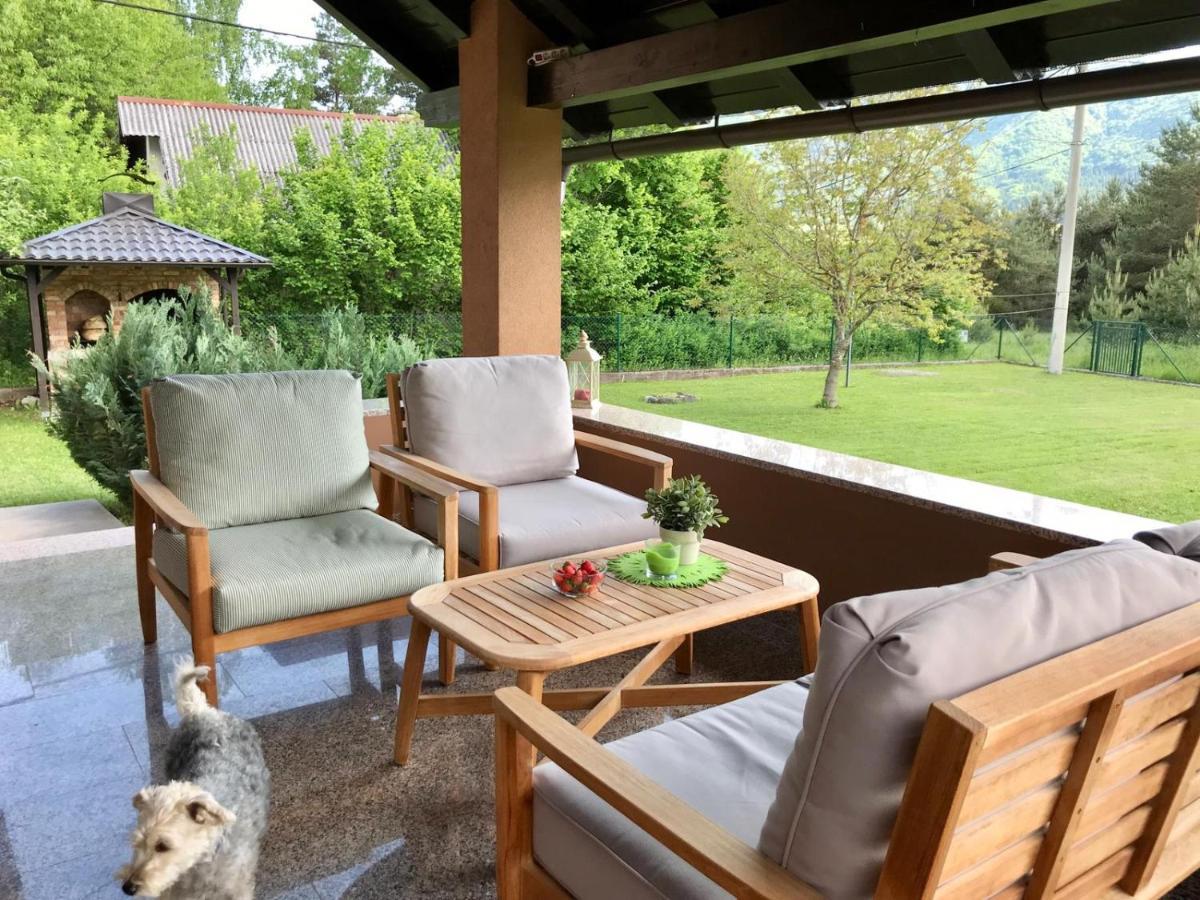 Holiday House Kora Кореница Екстериор снимка