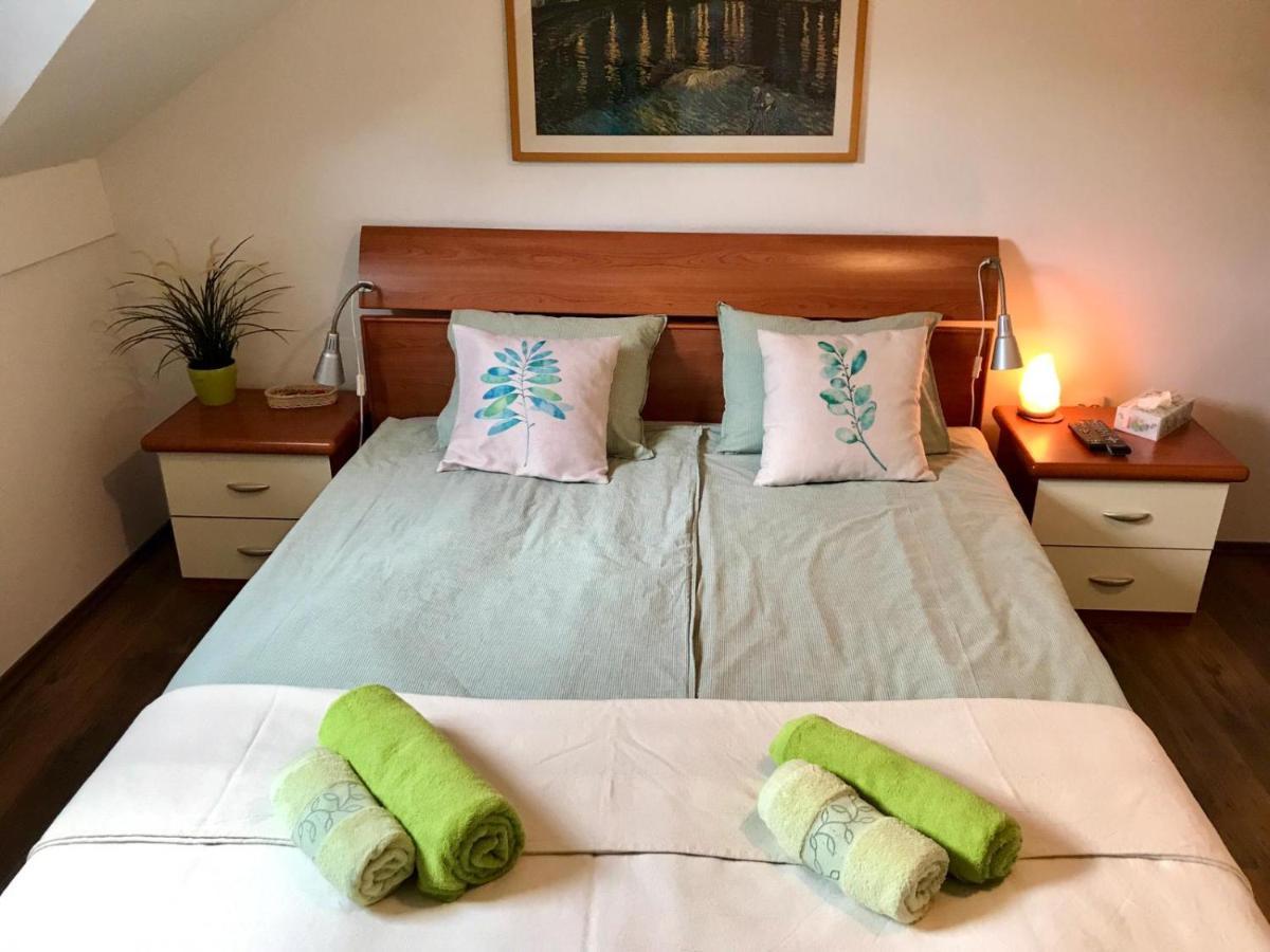 Holiday House Kora Кореница Екстериор снимка