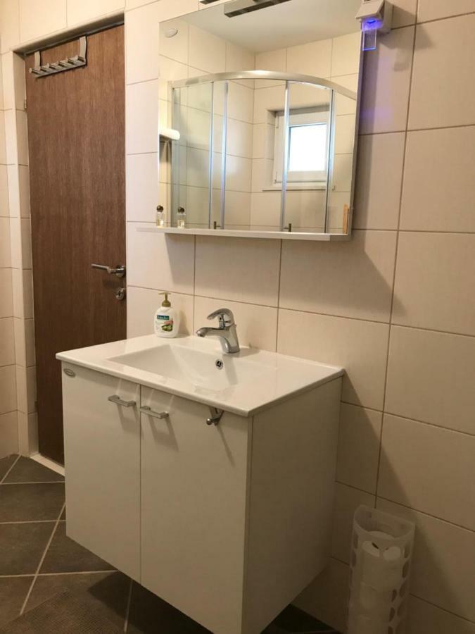 Holiday House Kora Кореница Екстериор снимка
